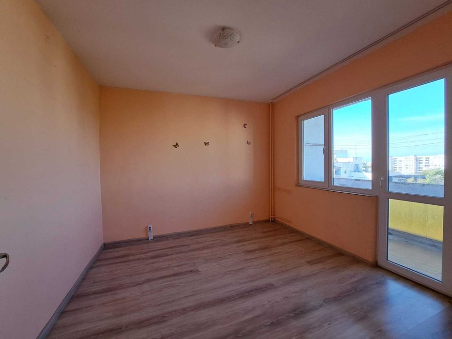 Продава се Тристаен апартамент в Пловдив, Тракия - 86 кв.м за 771 €/кв.м - Снимка #3