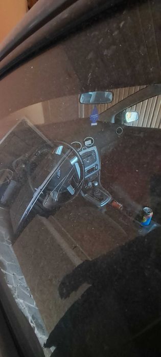 Se vinde Ford Focus an 2007 mot 1.4 itp facut recent 220000 km reali .