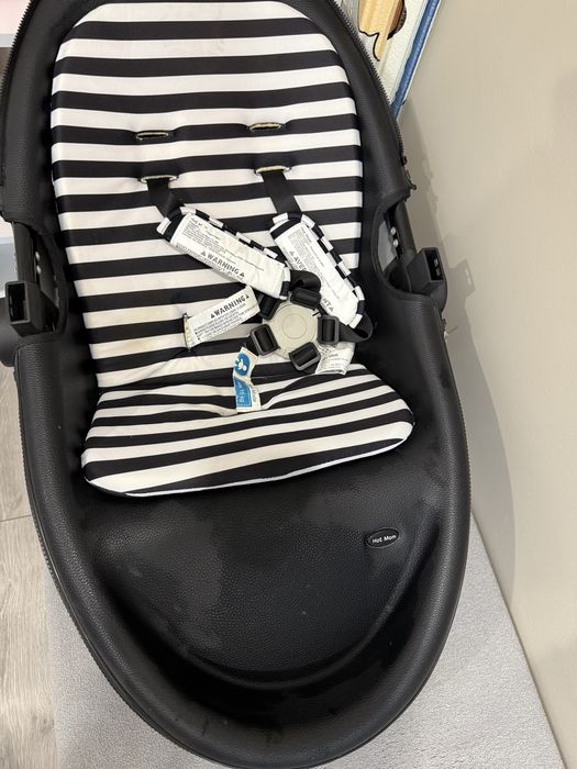 Продам коляску 2/1 Hot Mom