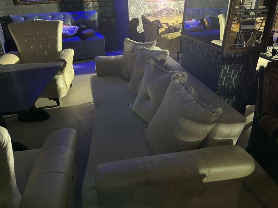 Спешно Продавам оборудване за заведение или дискотека