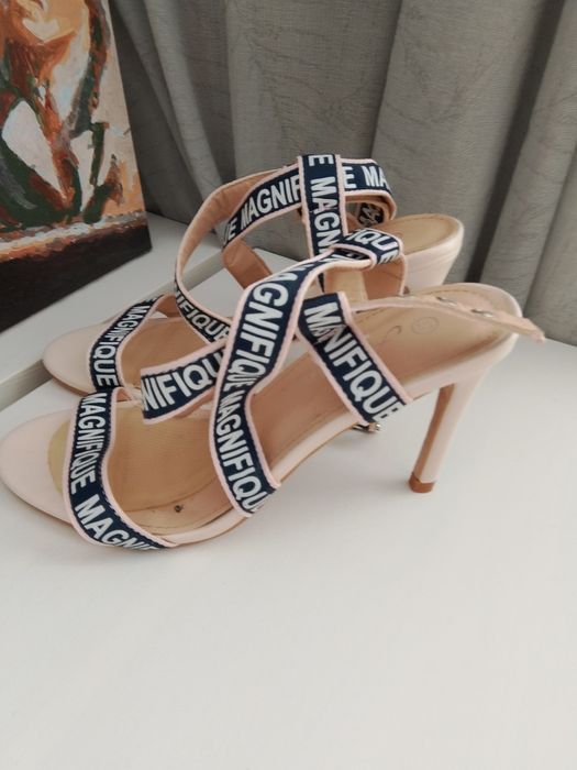 Босоножки б/у. 37 размер. Экокожа.