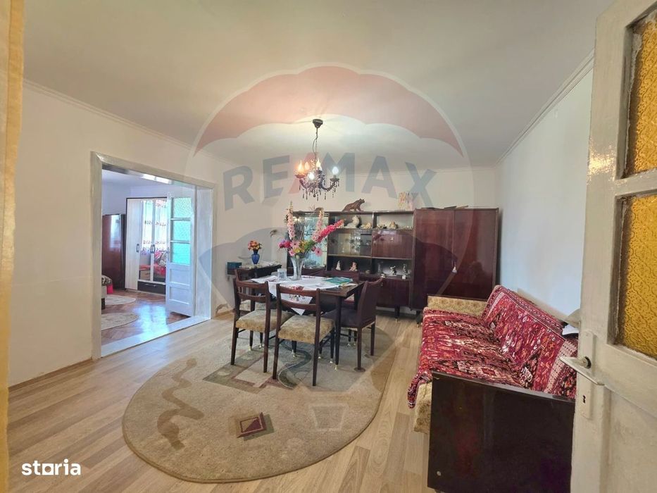 Casă tip duplex de vânzare – Vitrometan, str. Bârsei