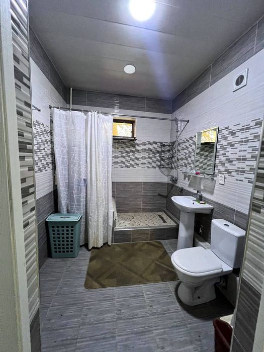 Mirobod oybek metrosi yaqinida kvartira ijaraga beriladi