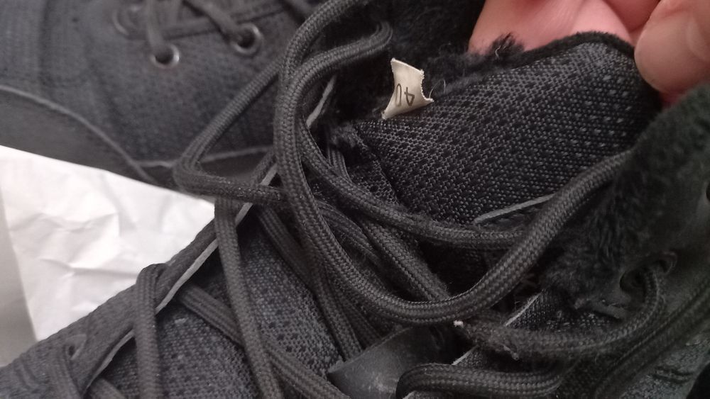 Продам обувь почти новый легки