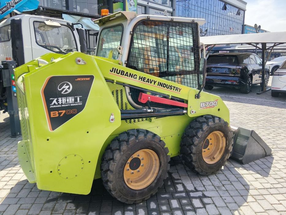 Pogruzchik JB700