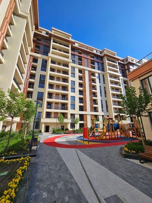 Celebrity Residence Продается 1 комнатная квартира ремонт 8-роддом