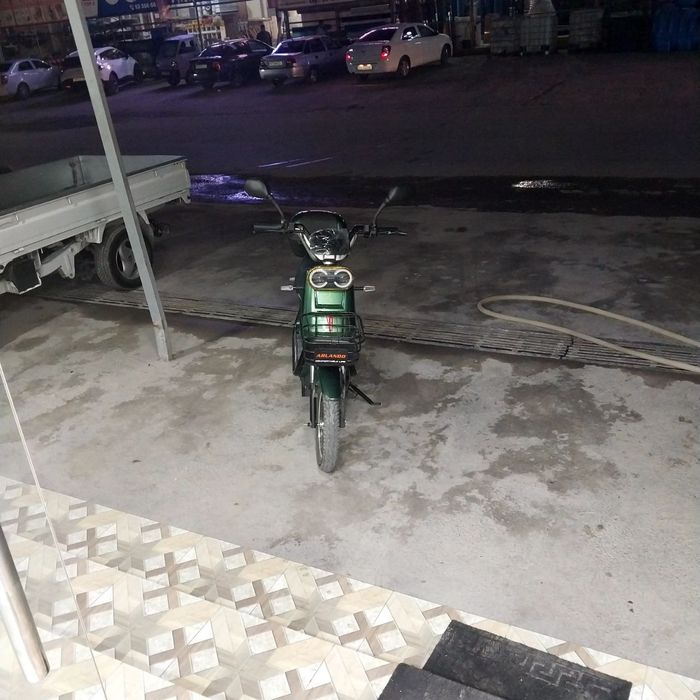 Skuter Arlando sotiladi