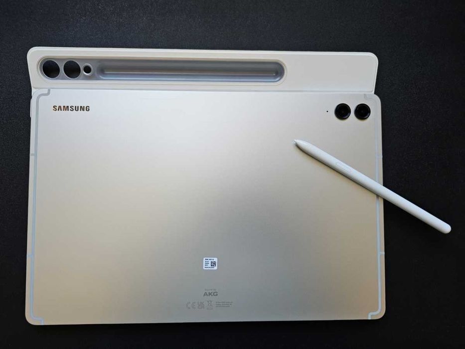 Tableta Samsung Galaxy Tab S9 FE+ (S9 FE Plus), 12.4", 12GB RAM, 256GB + Husa Samsung Smart Book Cover, garantie eMAG