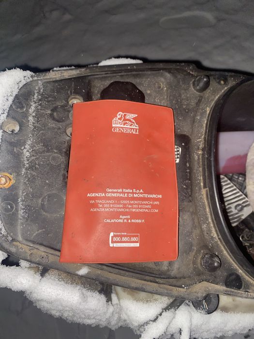 De vanzare scuter aprilia sr