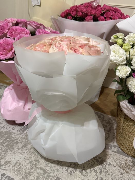 Букет цветов по 7 к