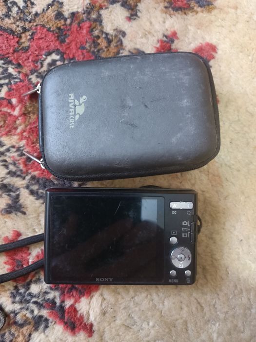 Продаю фотоаппарат SONY