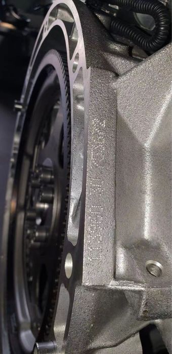 Двигатель на Мерседес М 113 5,0 л.