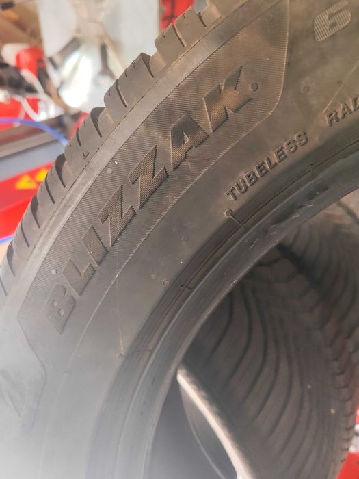 2бр.зимни гуми 255/50/19 Bridgestone