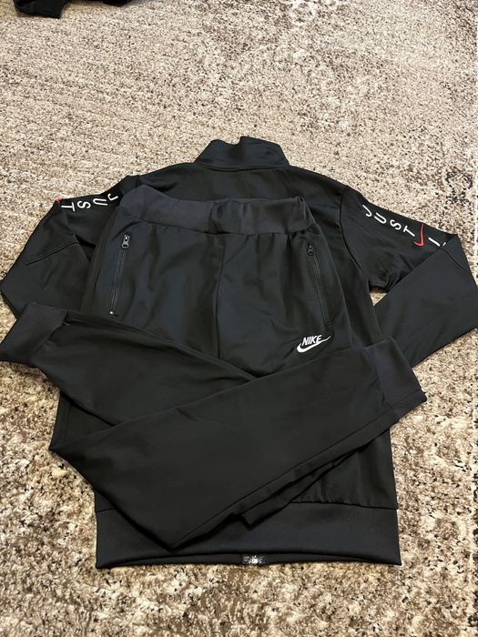 Спортен екип NIKE