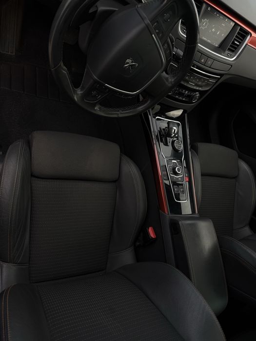 Vând Peugeot 508 RXH 2.0 HDI 4×4 Hibrid 200Cp GARANTIE