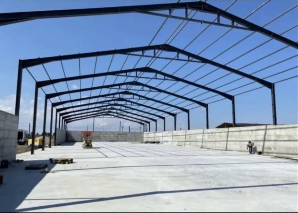 Vand hale metalice industriale oferim si proiect