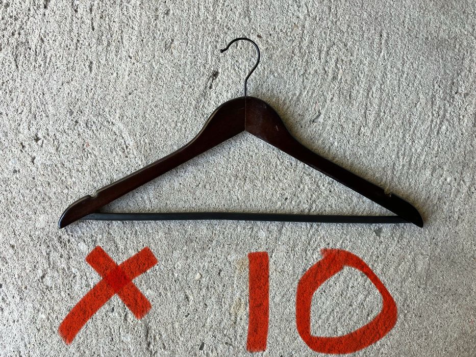 Дървени Закачалки - 74 бр. / Разни