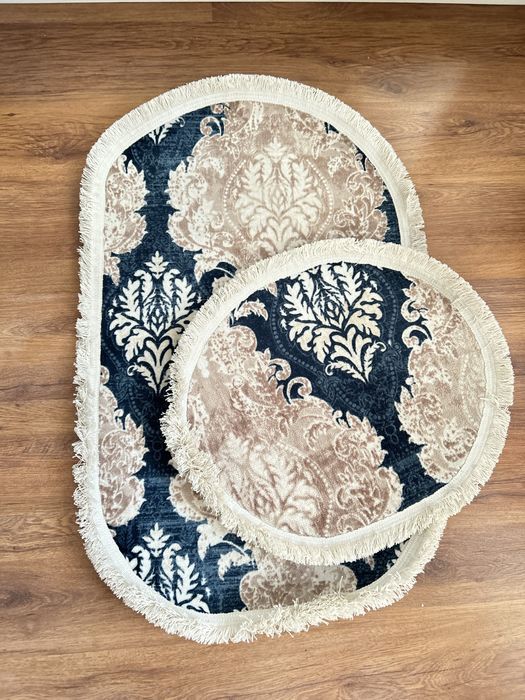 Продаю ковры белые