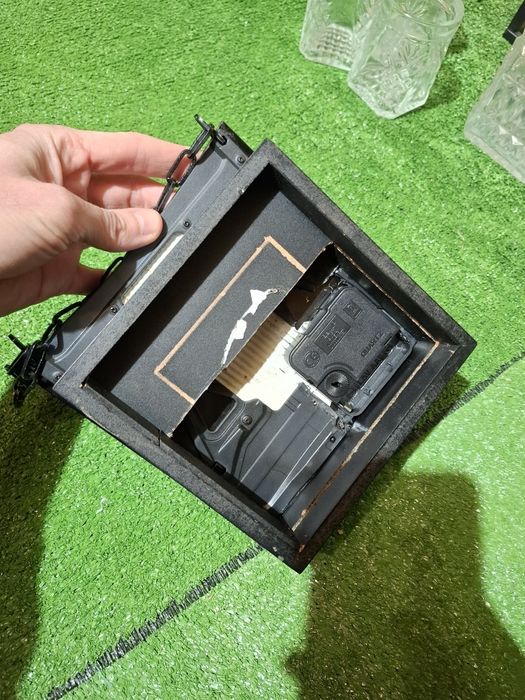 Часовник въздуховод капак на автомобил!