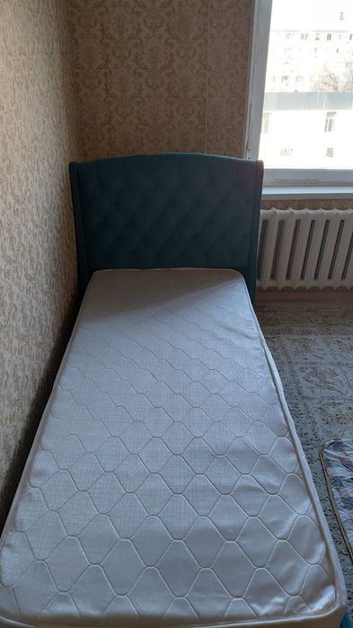 Кроват сатылады матрасымен