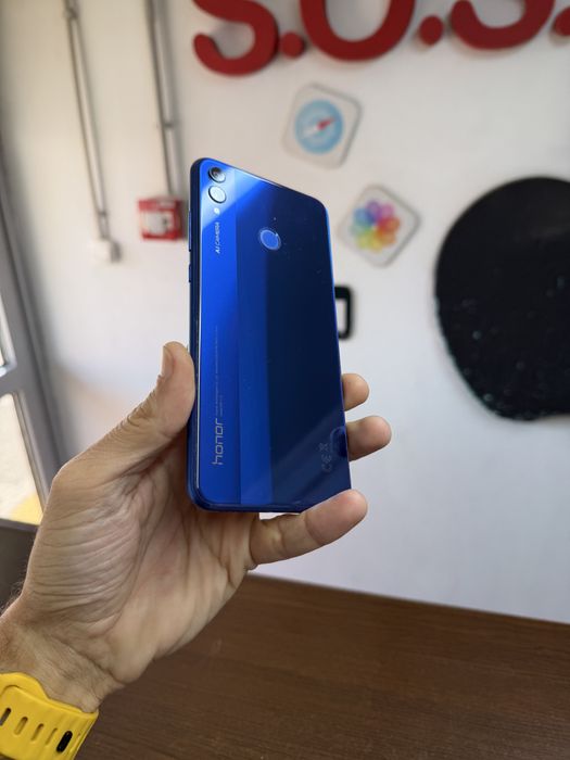 Vand Honor 8x blue