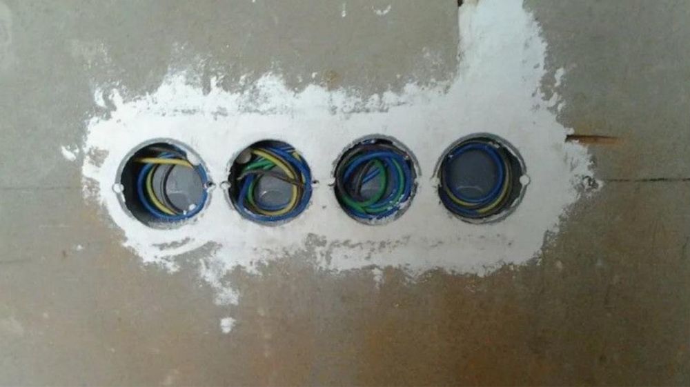 Электрик. Услуги электрика.