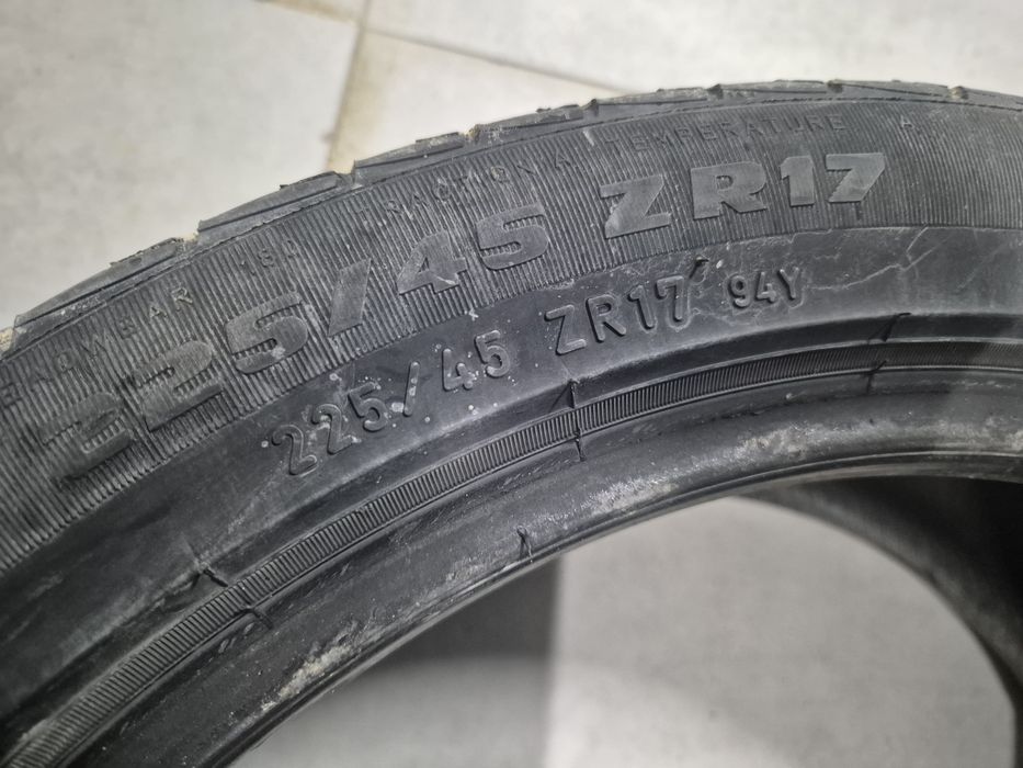 Шина всесезонка 225/45/17