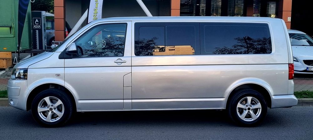 VOLKSWAGEN Caravelle 2012 — imagine 5