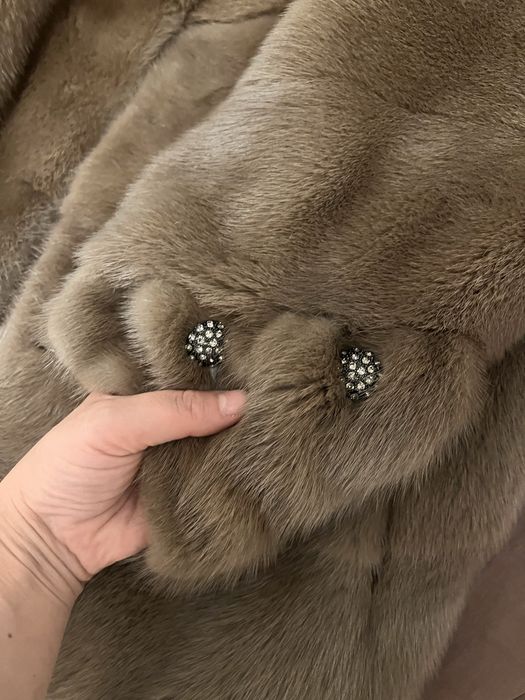 Продам норковую шубу