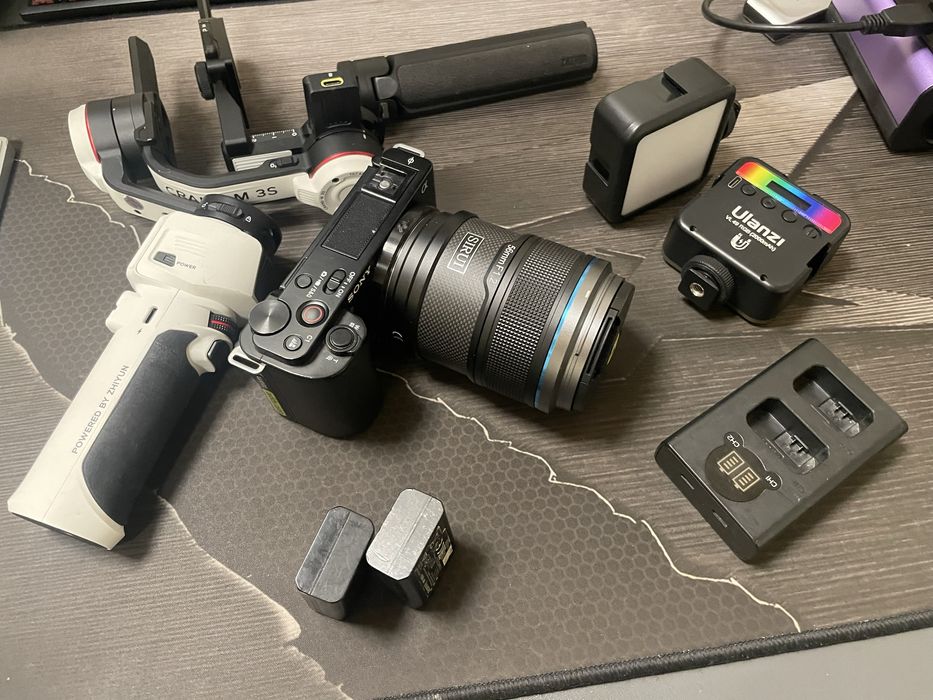 Sony zv-e10 / Zhiyun Crane M3s combo / sony 16mm / Sirui 56mm