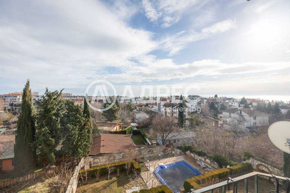 Дава се под наем Двустаен апартамент в Търговище, Вароша - 65 кв.м за 510 € - Снимка #6