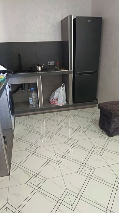 Rudakiy kuchisi 225 uydan 3 xonalik kvartira ijaraga beriladi.
