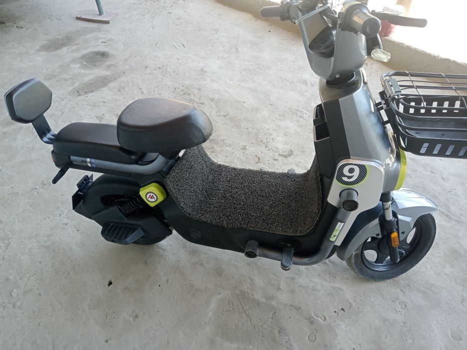 Sukuter sotiladi aybi yoq nomi Li9 5oy minilgan