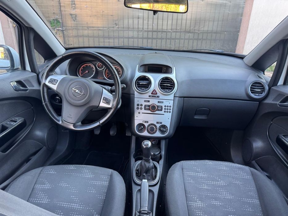 Opel Corsa an 2014;160000 km