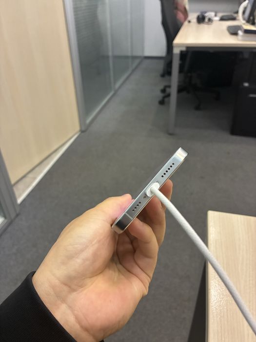 Iphone 16 pro max ,512гб,93%