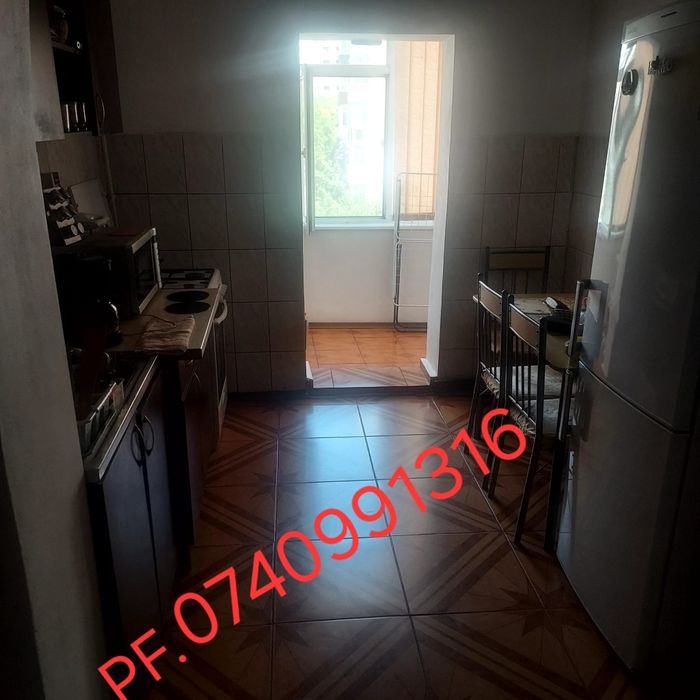 Apartament 3 camere de vânzare Păcurari