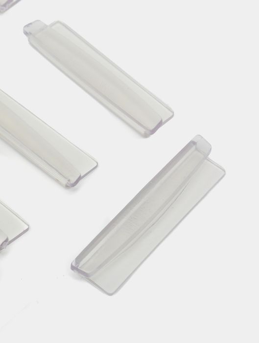 Защитные накладки на двери автомобиля