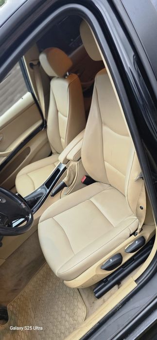 BMW seria 3 E90 2.0 benzina 140cp 2010