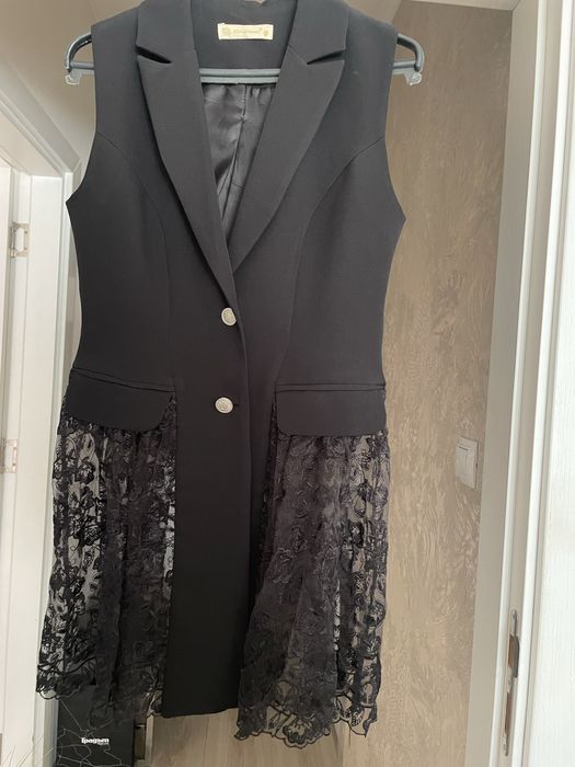 Елегантен черен комплект с дантела