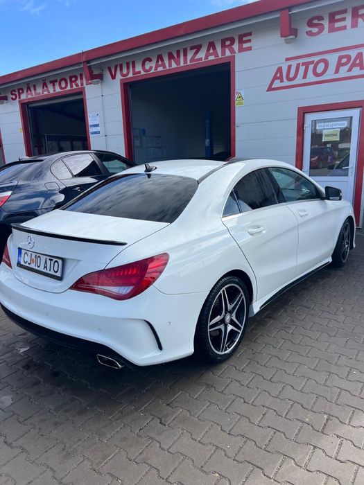 Mercedes Benz CLA 220