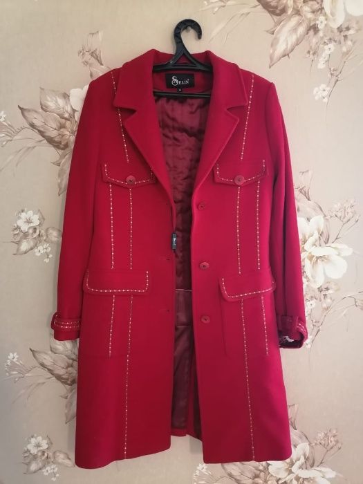 продам пальто новое