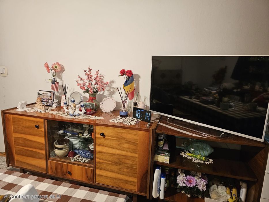 Mobila lemn masiv stare impecabila ca si noua