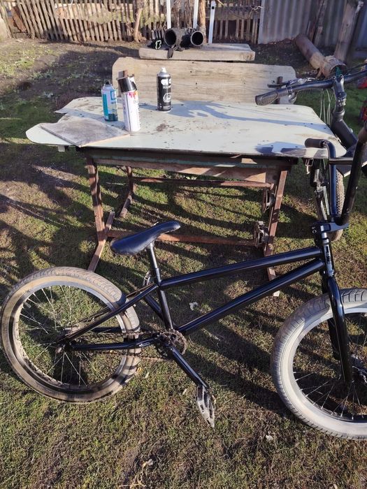 Продам ВМХ перекрашен