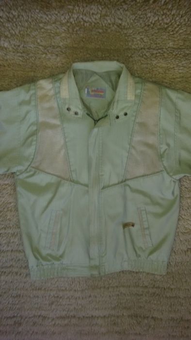 Продавам мъжко яке сезон пролет-есен