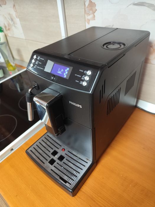 Vând aparat de cafea Philips Saeco în stare bună de functionare.