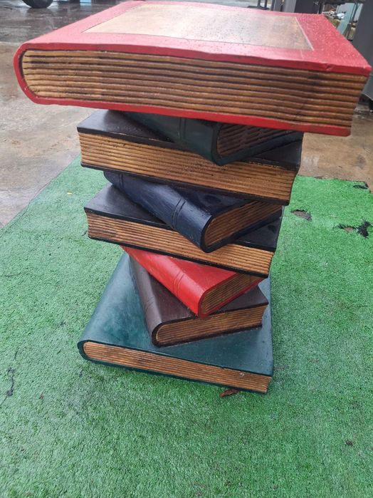 Антична дървена масичка