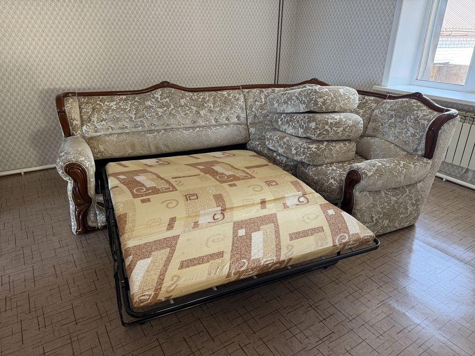 Продам диваны в гостиную