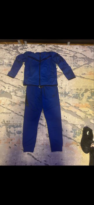 Trening nike tech albastru