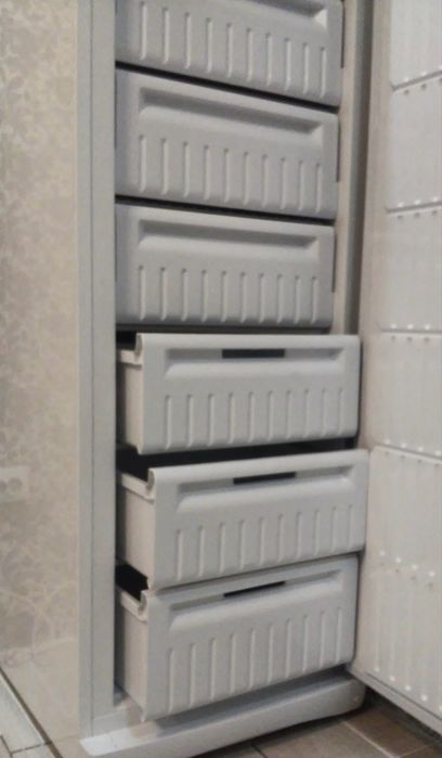 Морозильник Indesit SFR 167