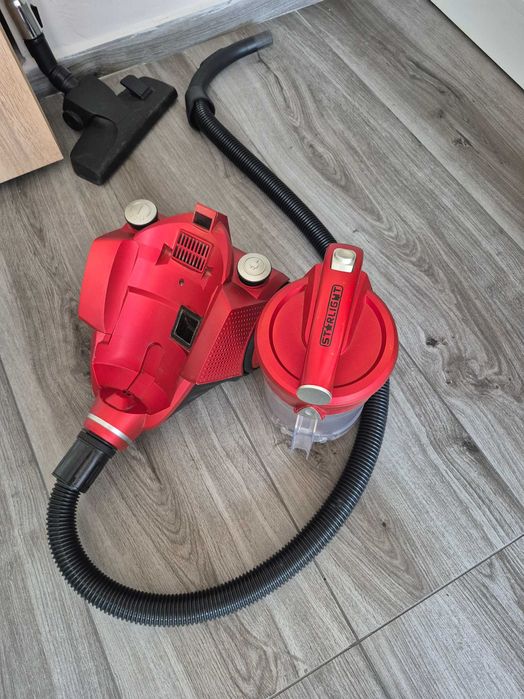 Прахусмукачка STARLIGHT 700W